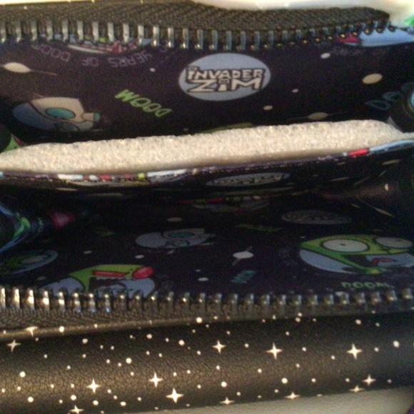 Nickelodeon Invader Zim Purple and Black Wallet - Picture 4 of 5